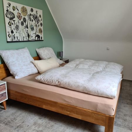 Ferienwohnung Burgblick Pelm Exterior foto